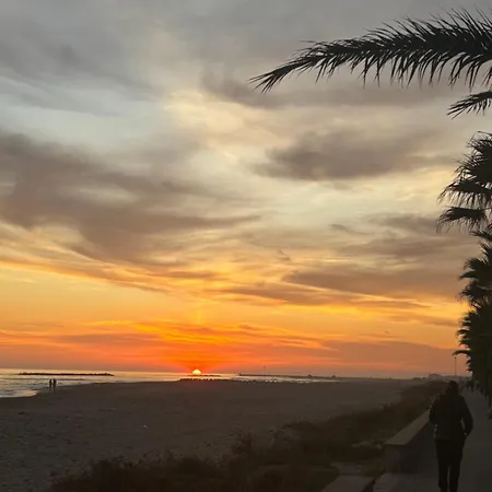 Playa Vilanova Y La Geltru Vilanova i la Geltru